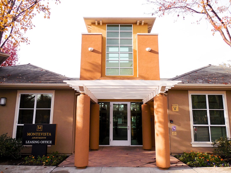 Montevista Apartments